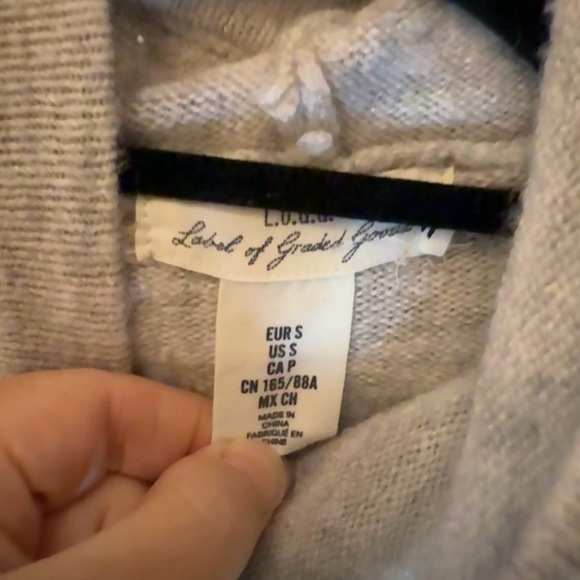 H&M Gray Long Sleeve Embellished Hooded Sweater - Picture 4 of 8